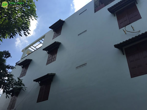 Mẫu mái che cửa sổ bằng tôn chống mưa, nắng