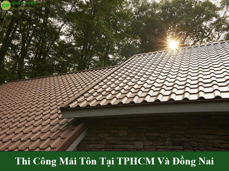 Mẫu mái tôn giả ngói đẹp thiết kế mái dốc